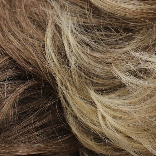 9 Tones | Blend of neutral blonde - light chestnut brown and medium golden brown